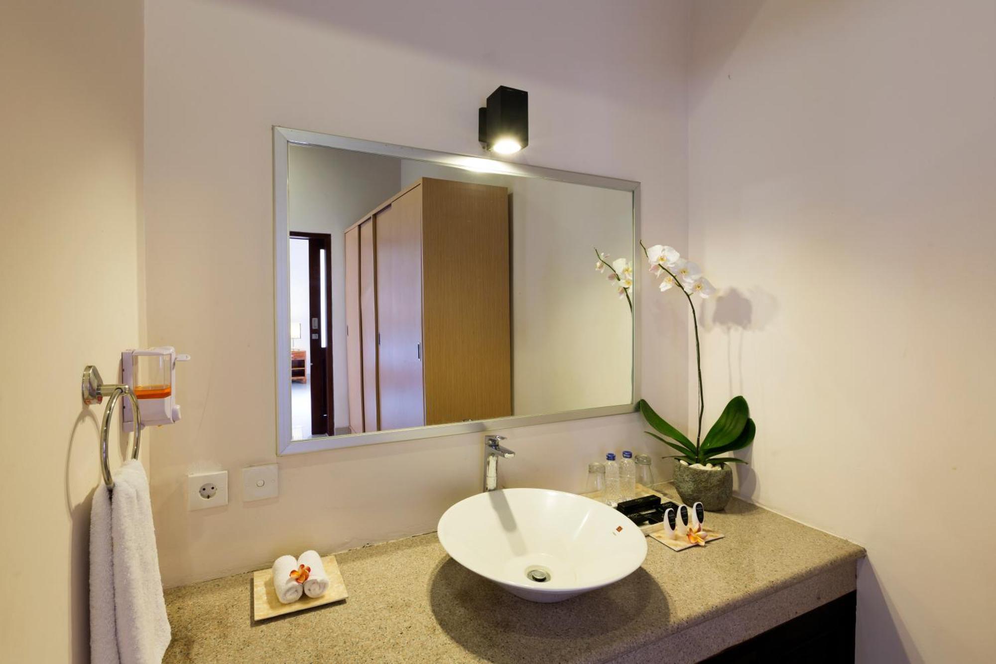 Kubal Villa And Living Seminyak Canggu  Ngoại thất bức ảnh